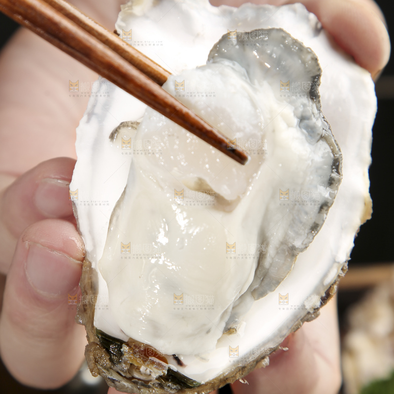 深底上的乳山生蚝