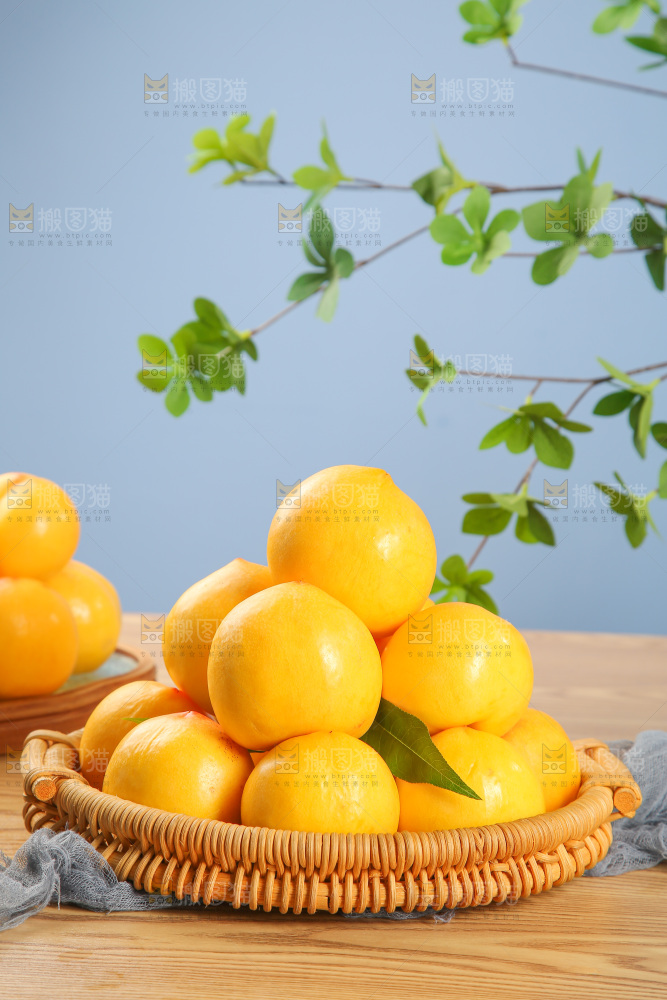 浅底上的黄油桃