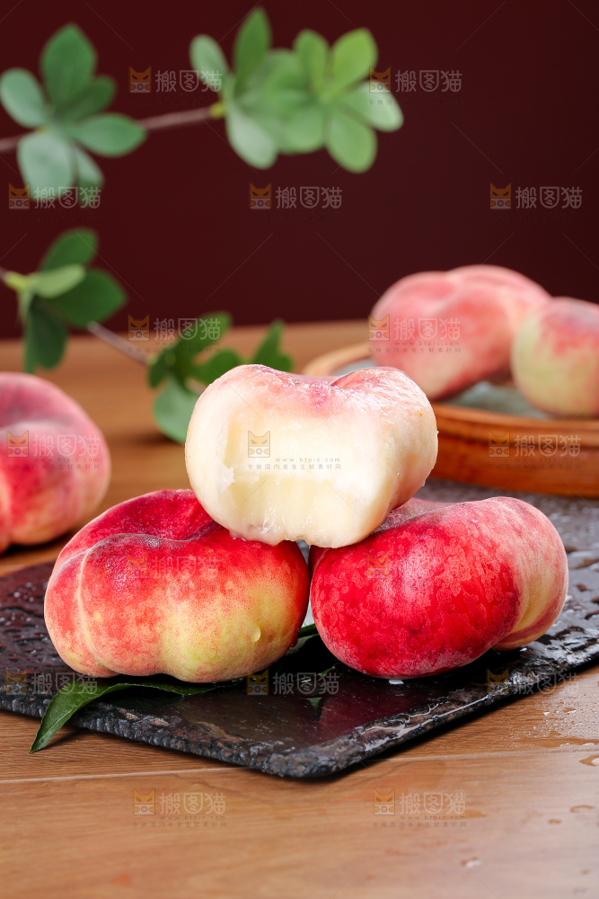 深底上的毛蟠桃