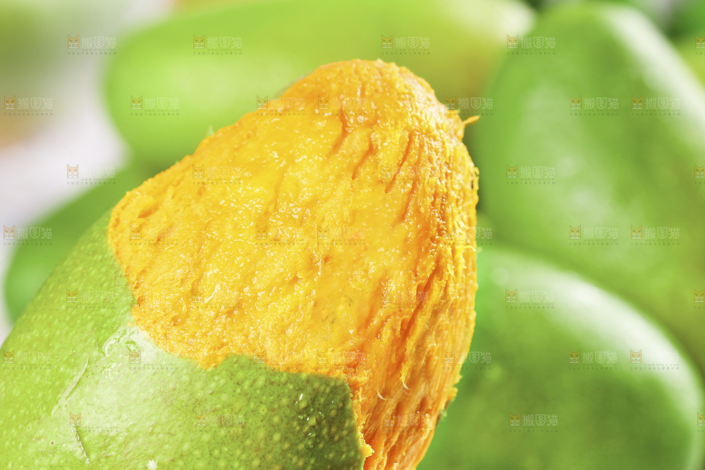 深底上的椰香芒