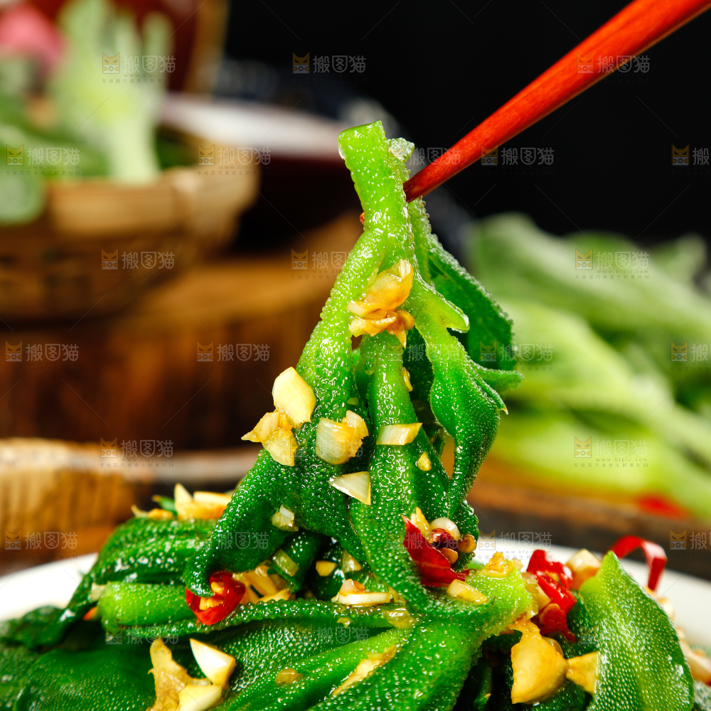 深底上的冰草