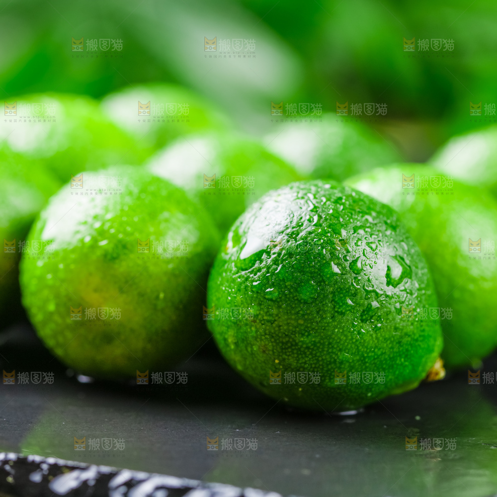 深底上的小青桔