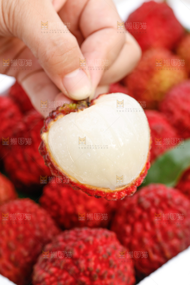 手里拿着荔枝王