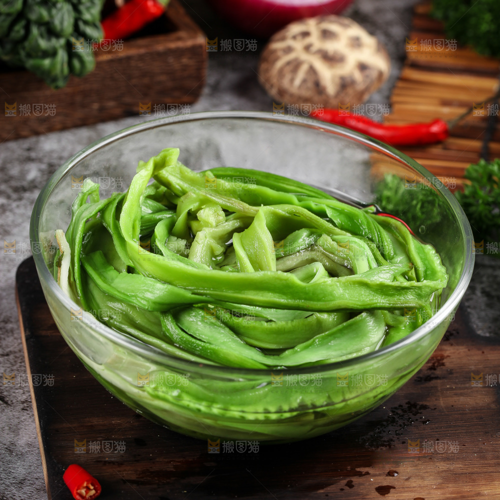 深底上的贡菜