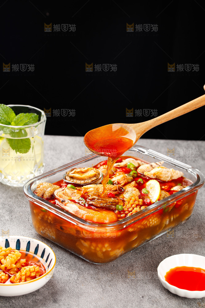 深底上的捞汁小海鲜