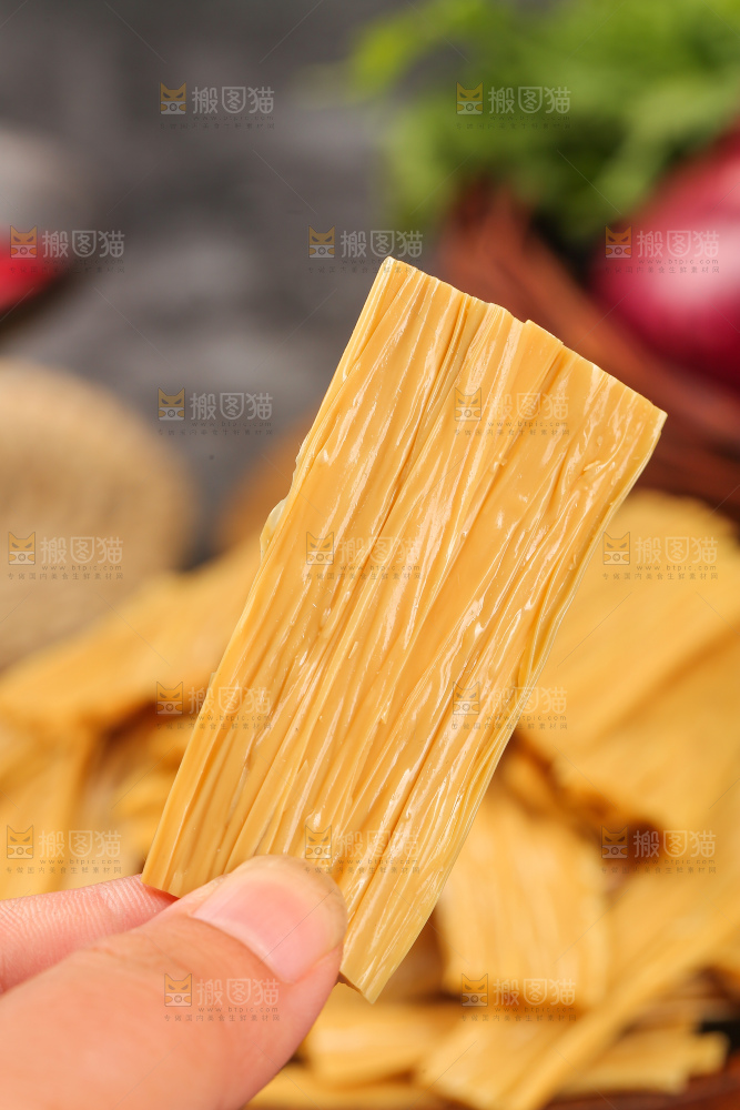 深底上的腐竹干