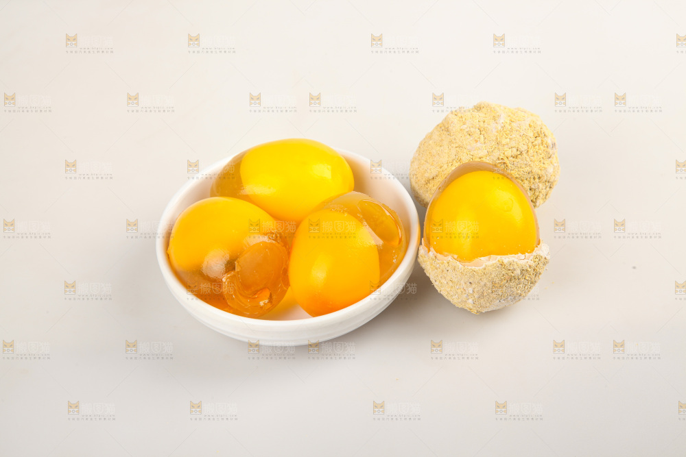 白底上的变蛋