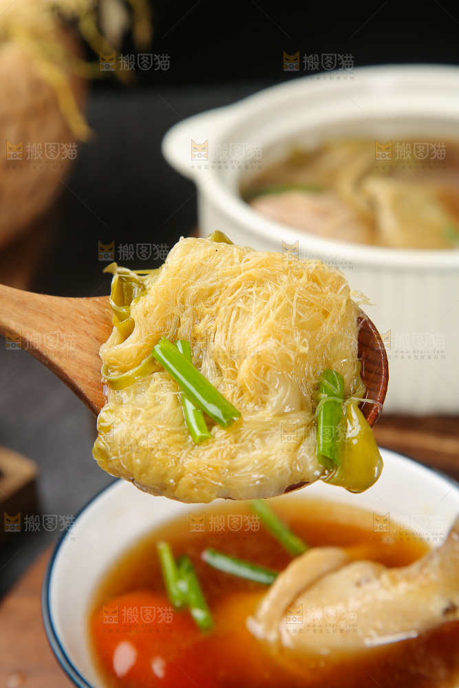 碗里的霸王花鸡汤