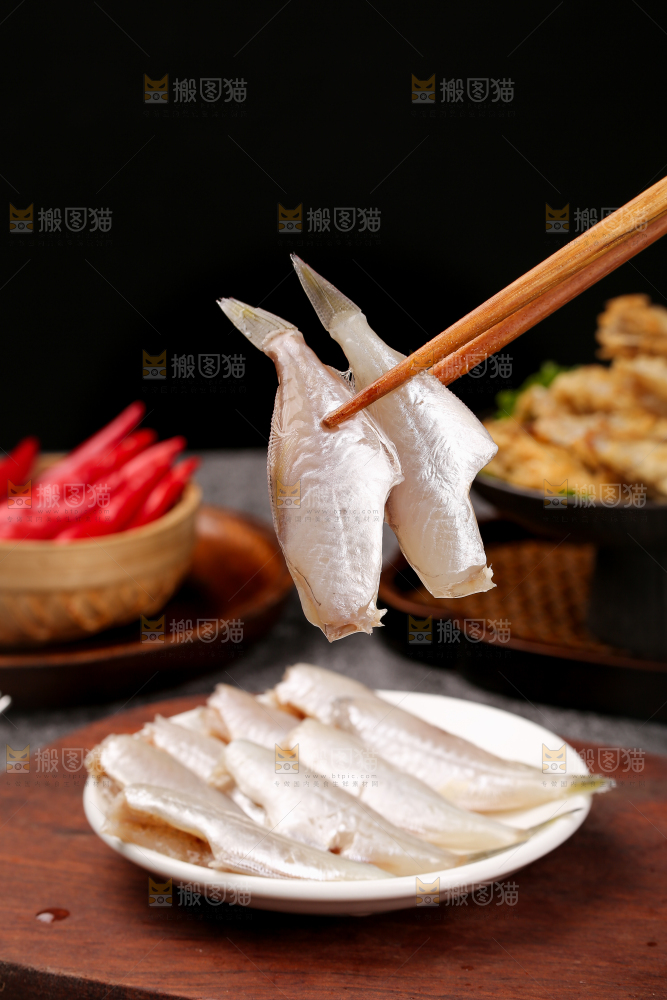 深底上的耗儿鱼