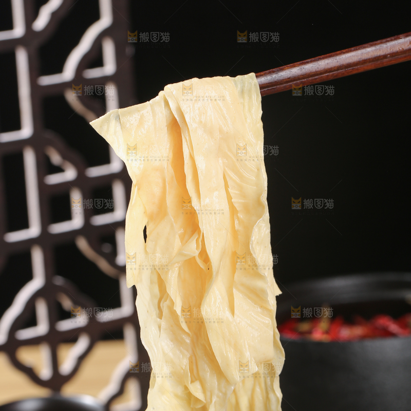木底上的干豆皮