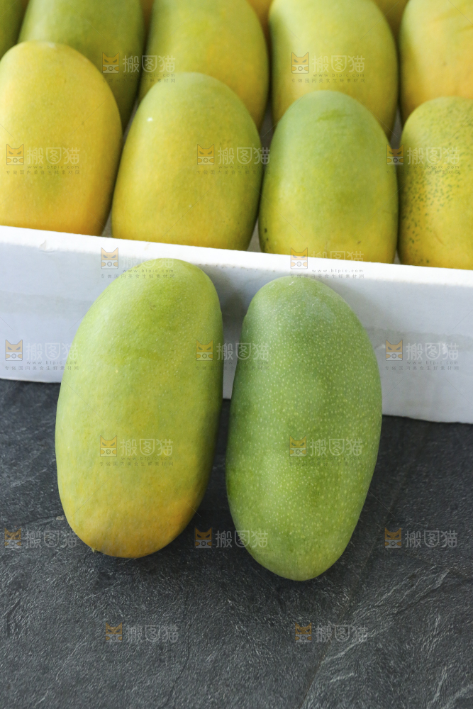 深底上的椰香芒