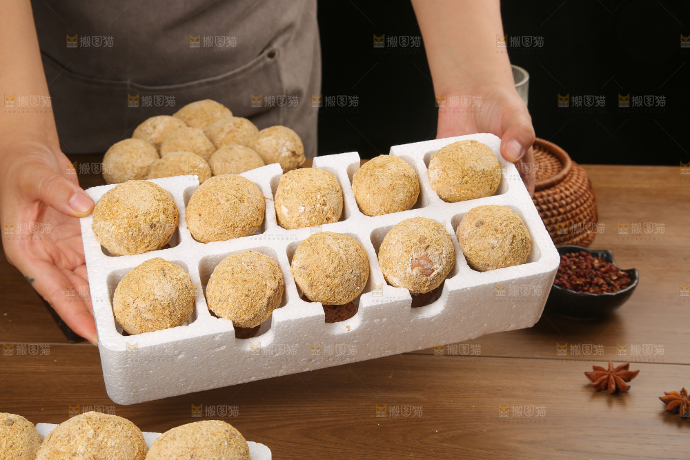 深底上的变蛋