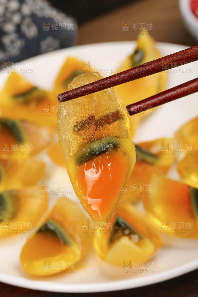 深底上的变蛋