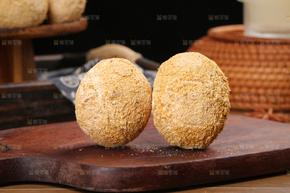 深底上的变蛋