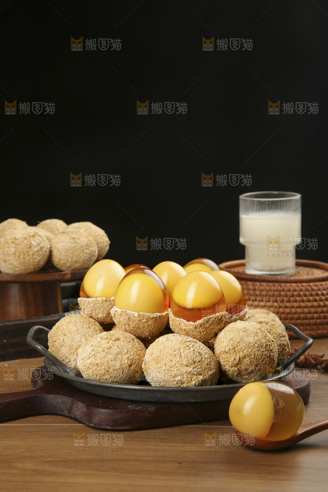 深底上的变蛋