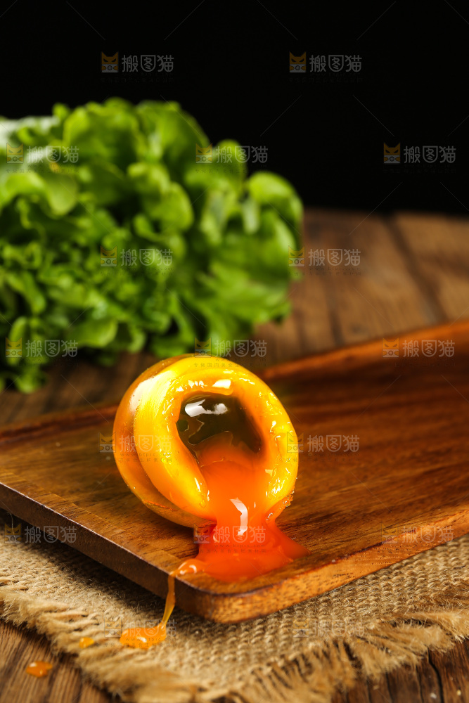深底上的变蛋