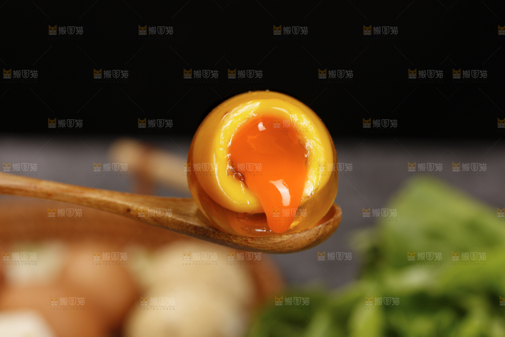 深底上的变蛋