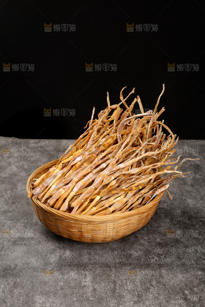 深底上的小笋干