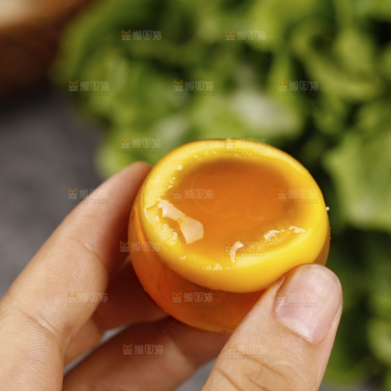 深底上的变蛋