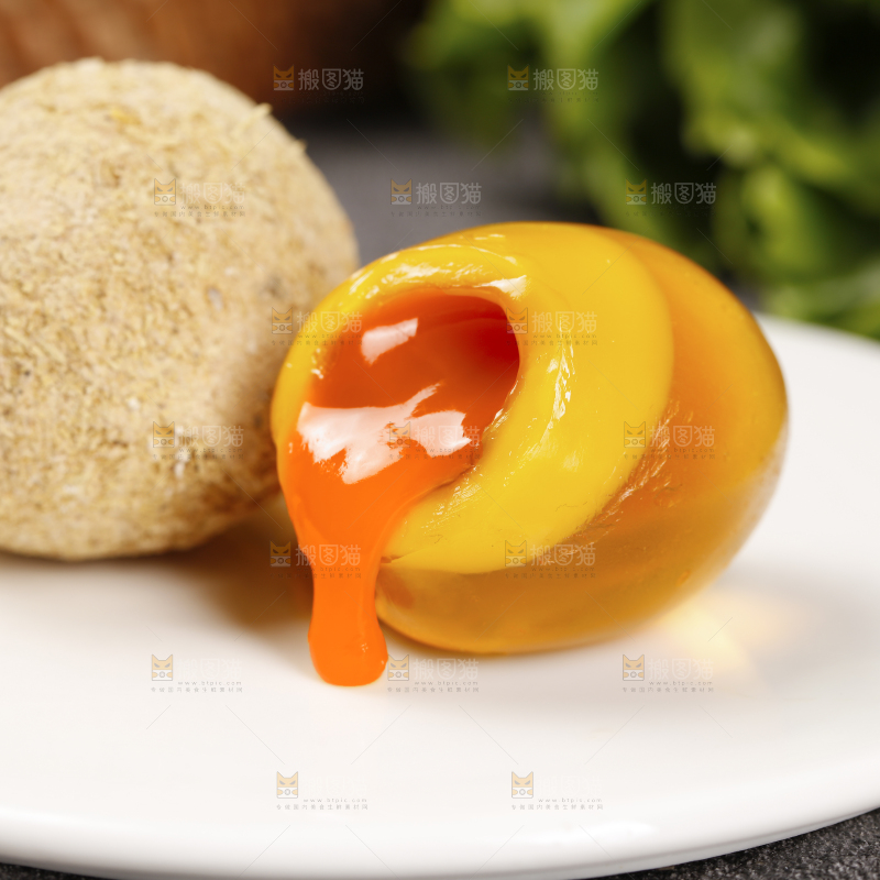 深底上的变蛋