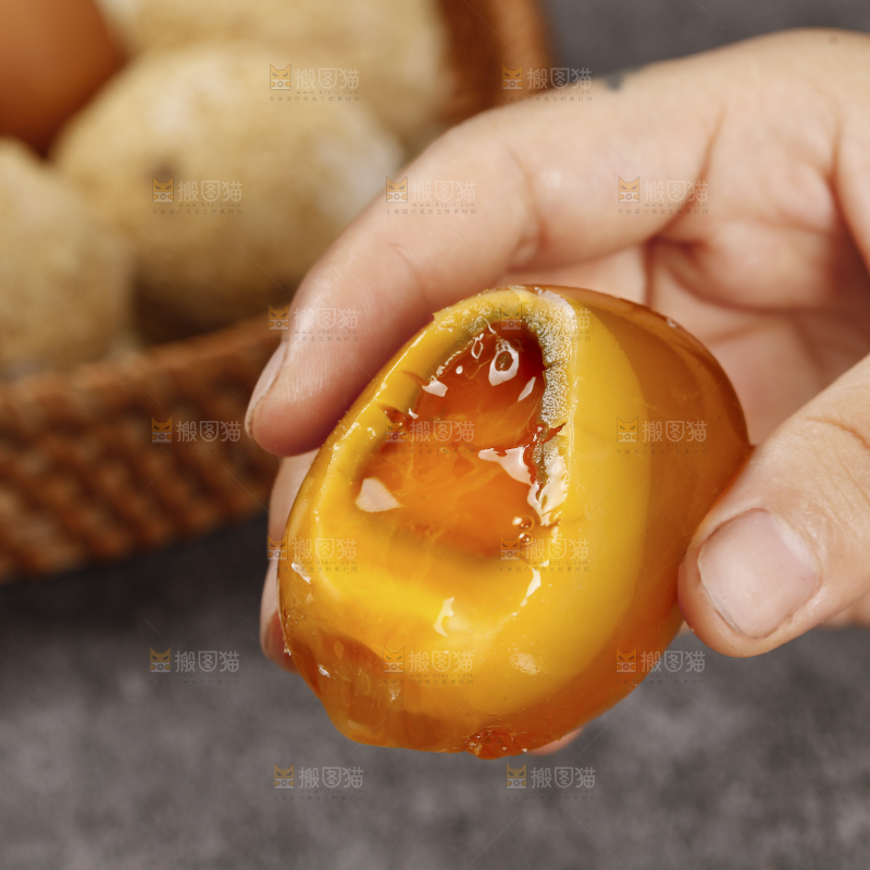 深底上的变蛋