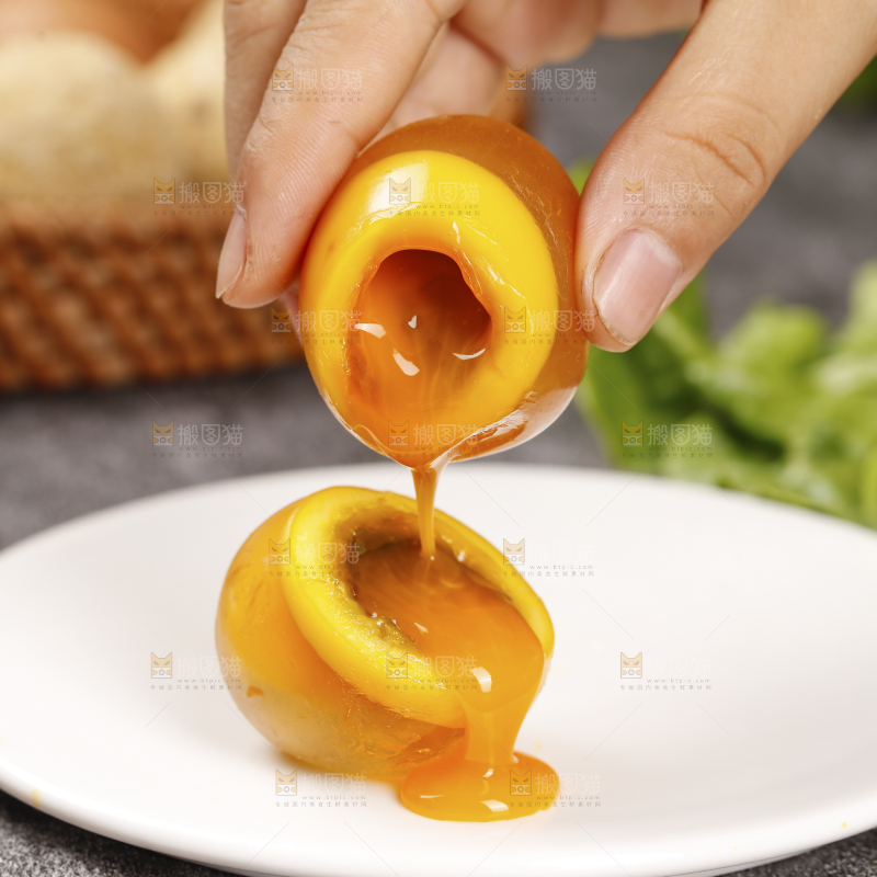 深底上的变蛋