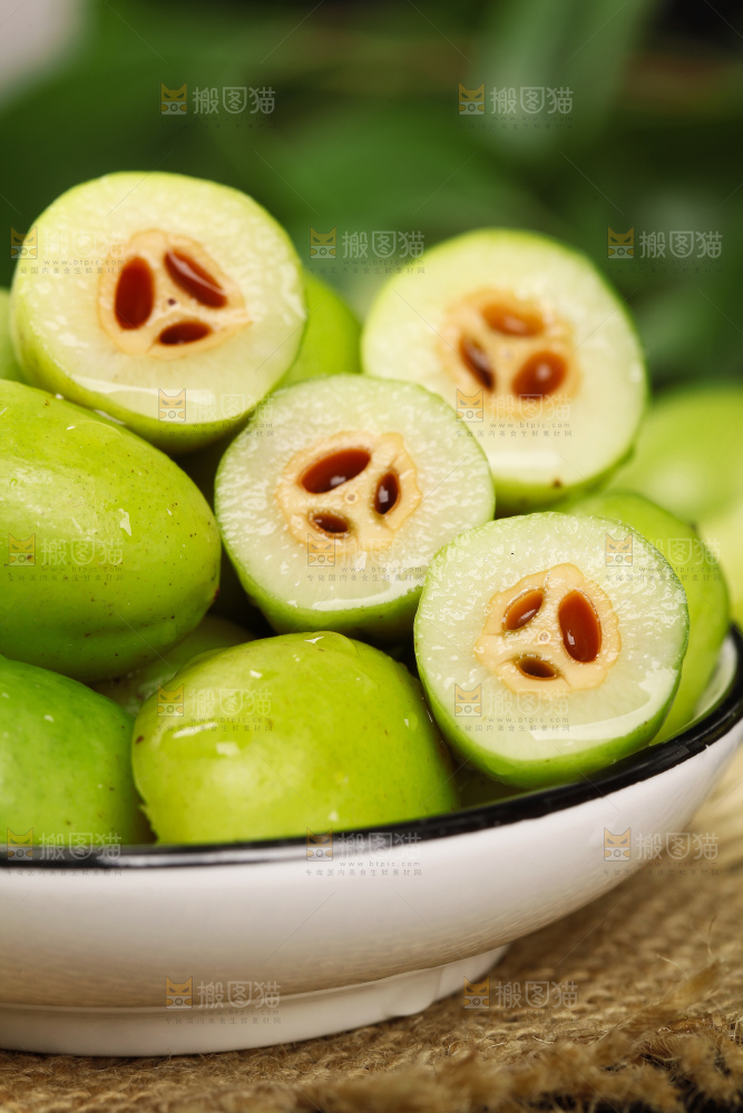 深底上的潮汕青橄榄