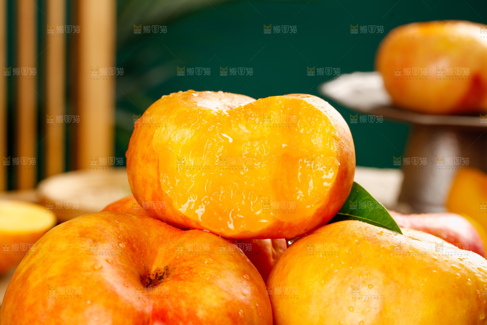 深底上的黄油蟠桃
