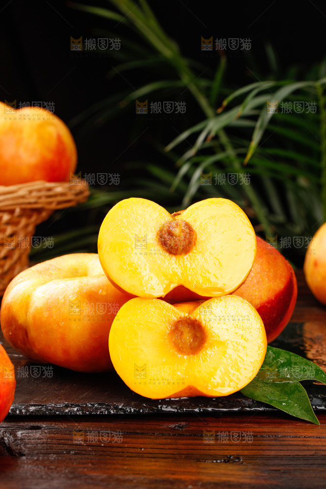 深底上的黄油蟠桃