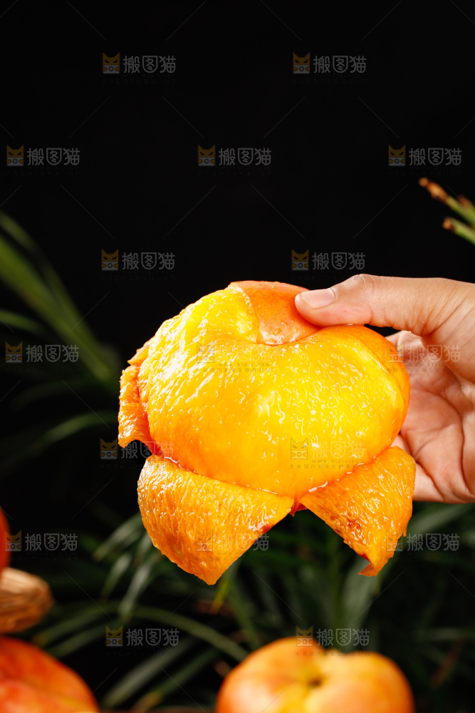 深底上的黄油蟠桃
