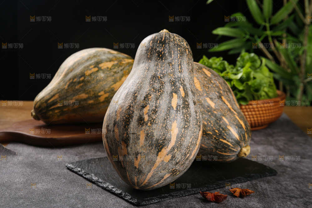 深底上的香芋南瓜