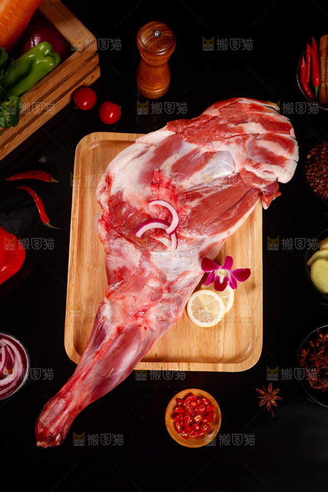 深底上的羊后腿