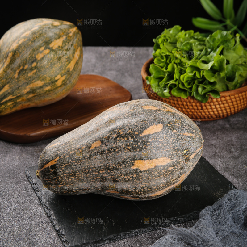 深底上的香芋南瓜