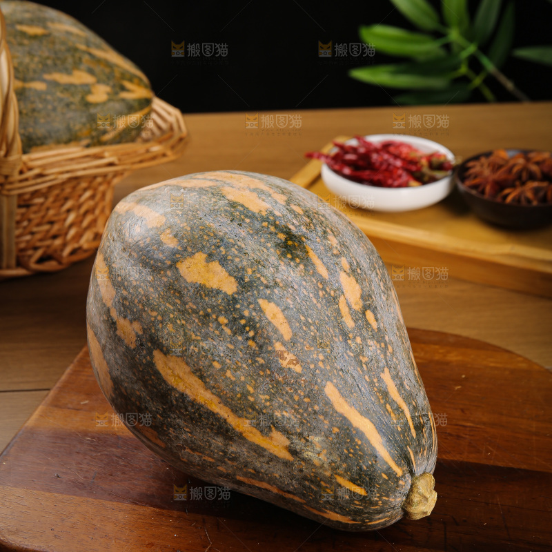 深底上的香芋南瓜