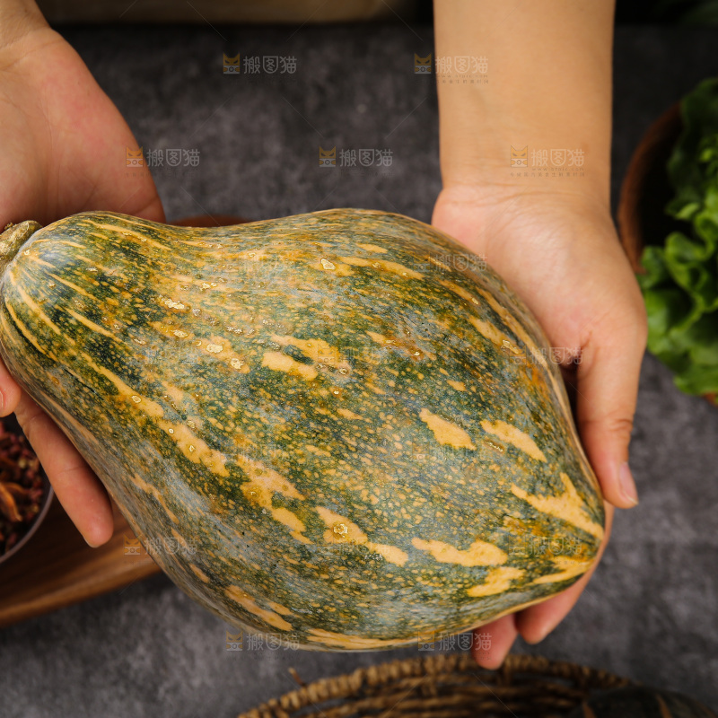 深底上的香芋南瓜