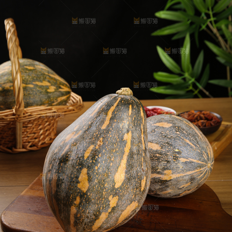 深底上的香芋南瓜