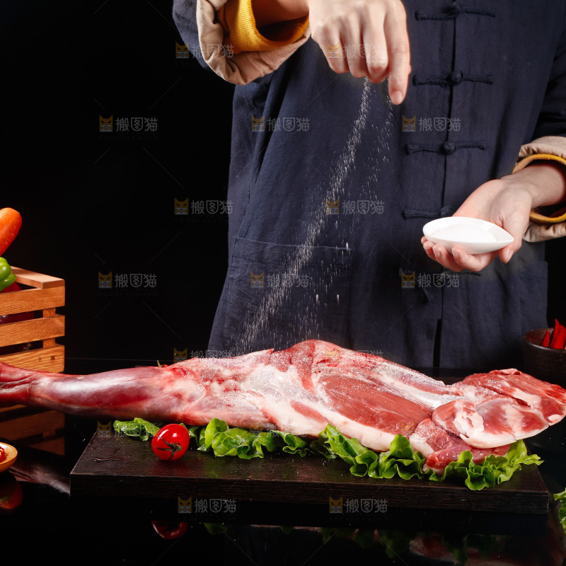 深底上的羊后腿