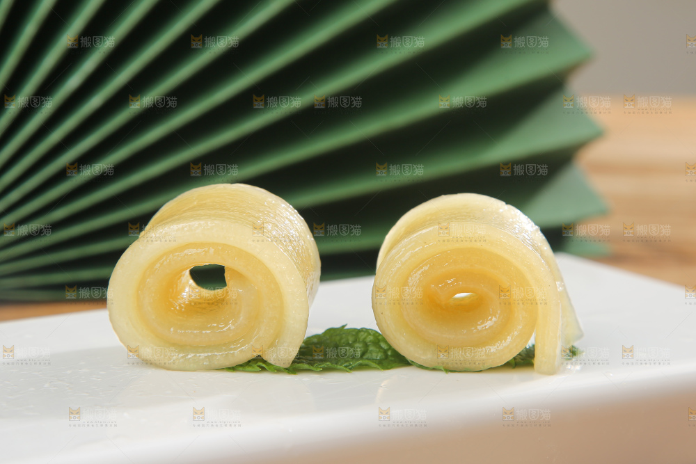 木底上的宽粉