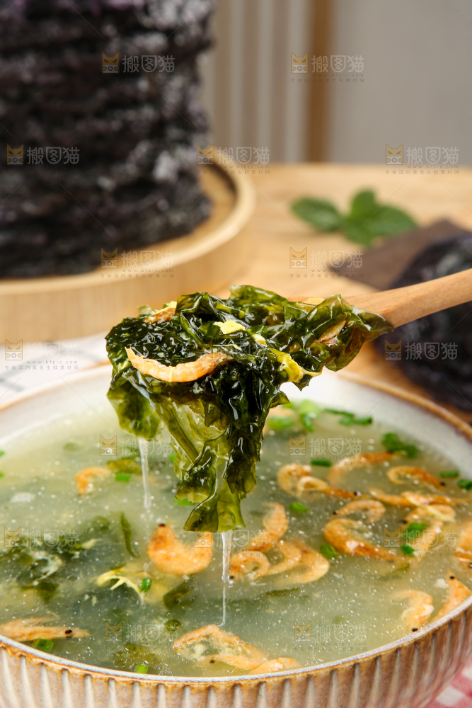 碗里的紫菜汤