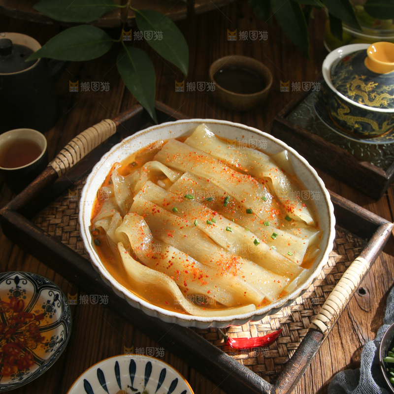 深底上的流汁宽粉