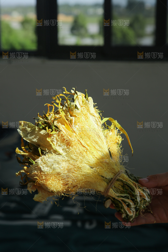 木底上的霸王花