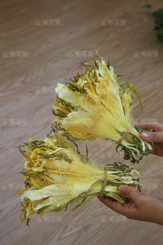 木底上的霸王花