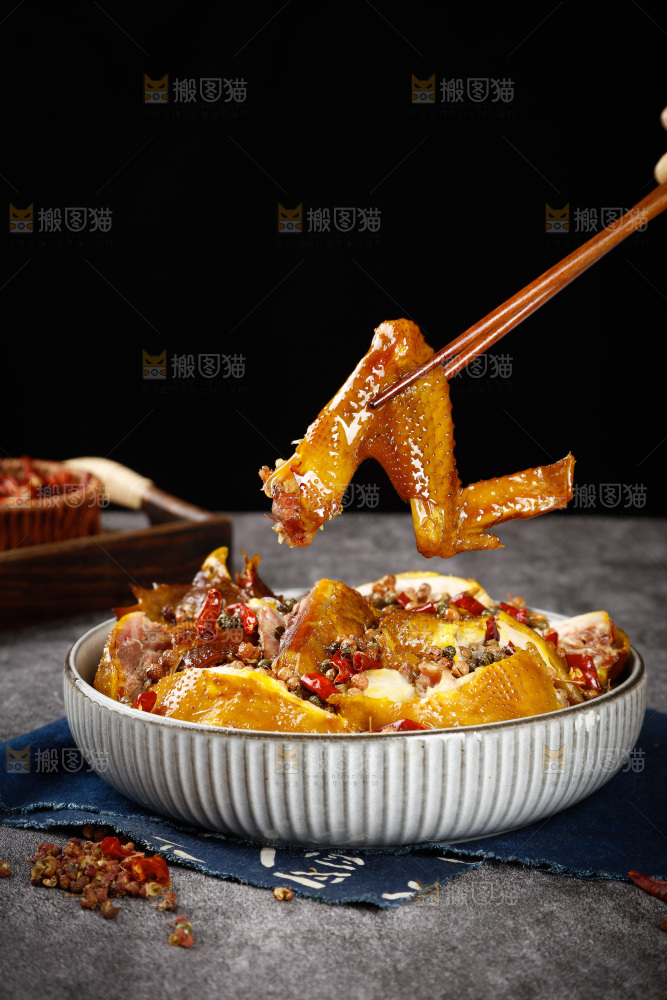 深底上的椒麻鸡