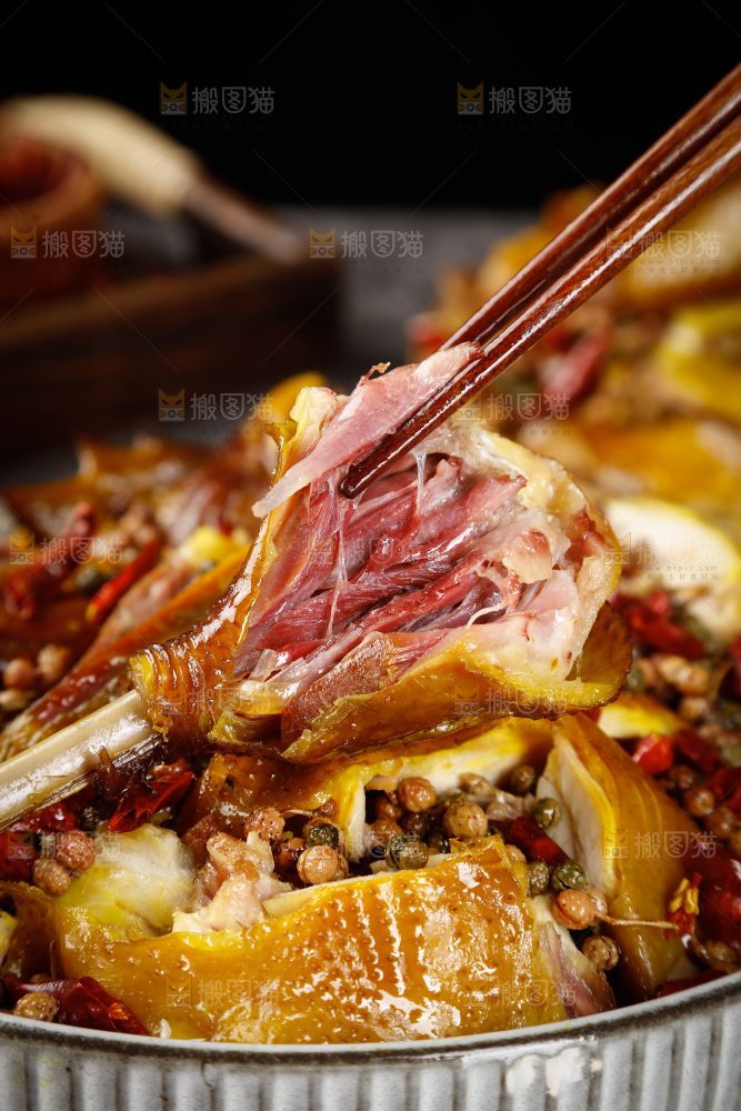 深底上的椒麻鸡