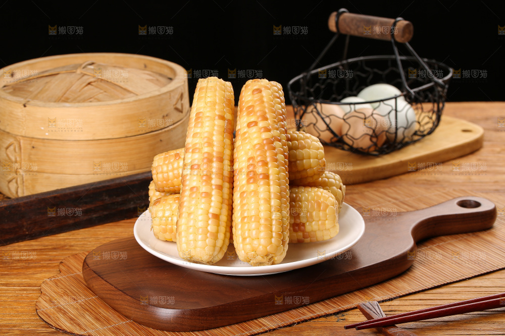木底上的花糯玉米