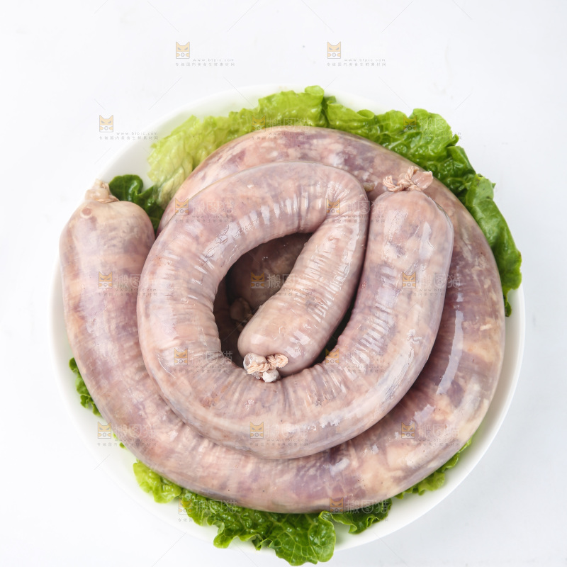白底上的羊肠灌肉