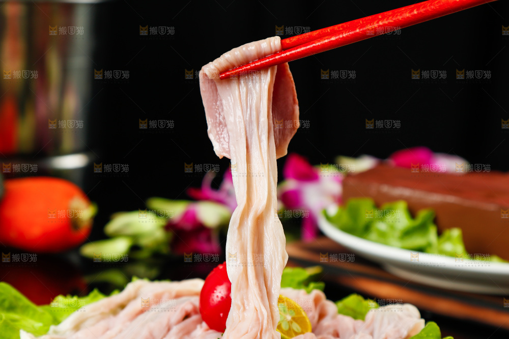 深底上的鸭食管