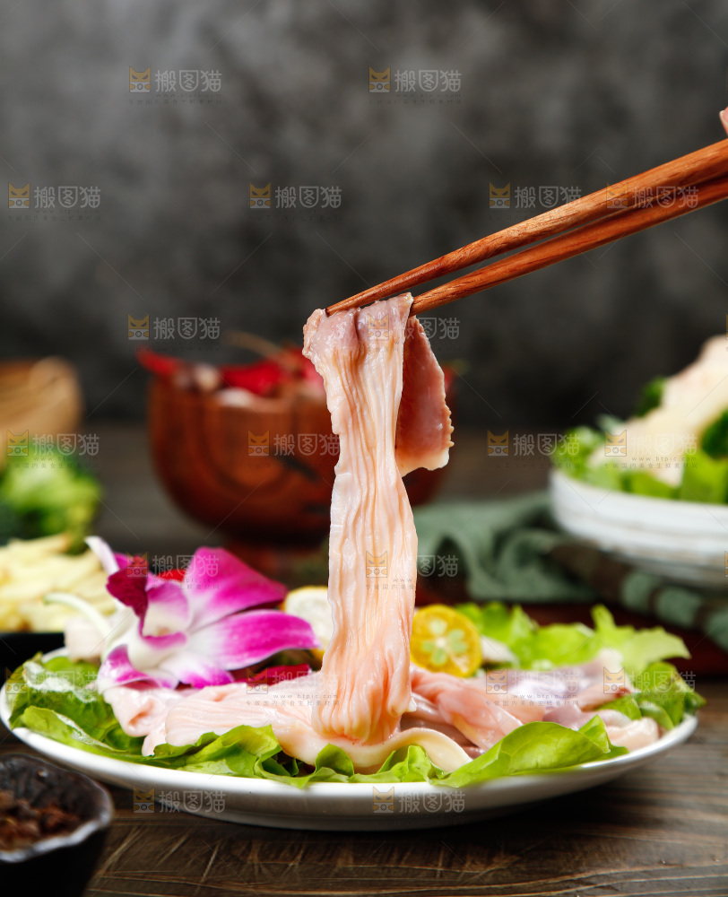 深底上的鸭食管