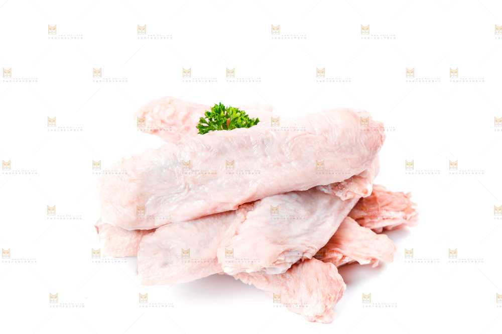 白底上的鸭翅中