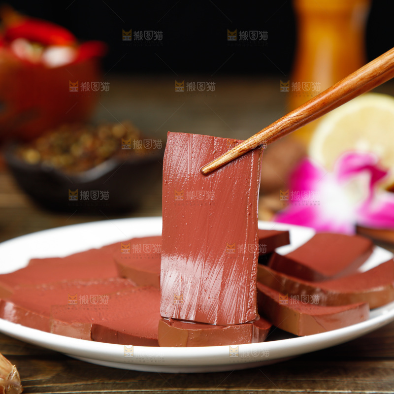 深底上的鸭血